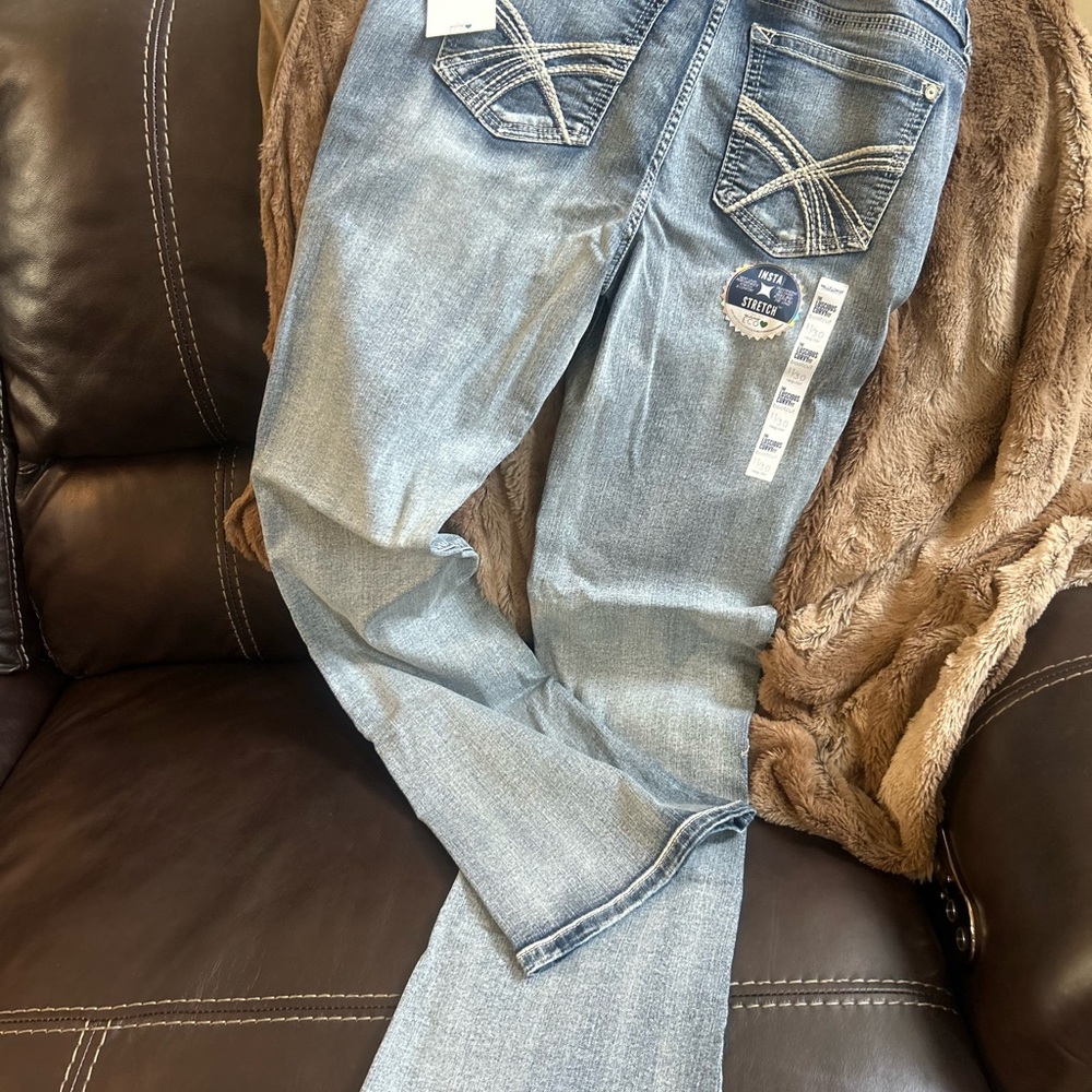 Wallflower LUSCIOUS CURVY BOOTCUT Jeans - Picture 3 of 4